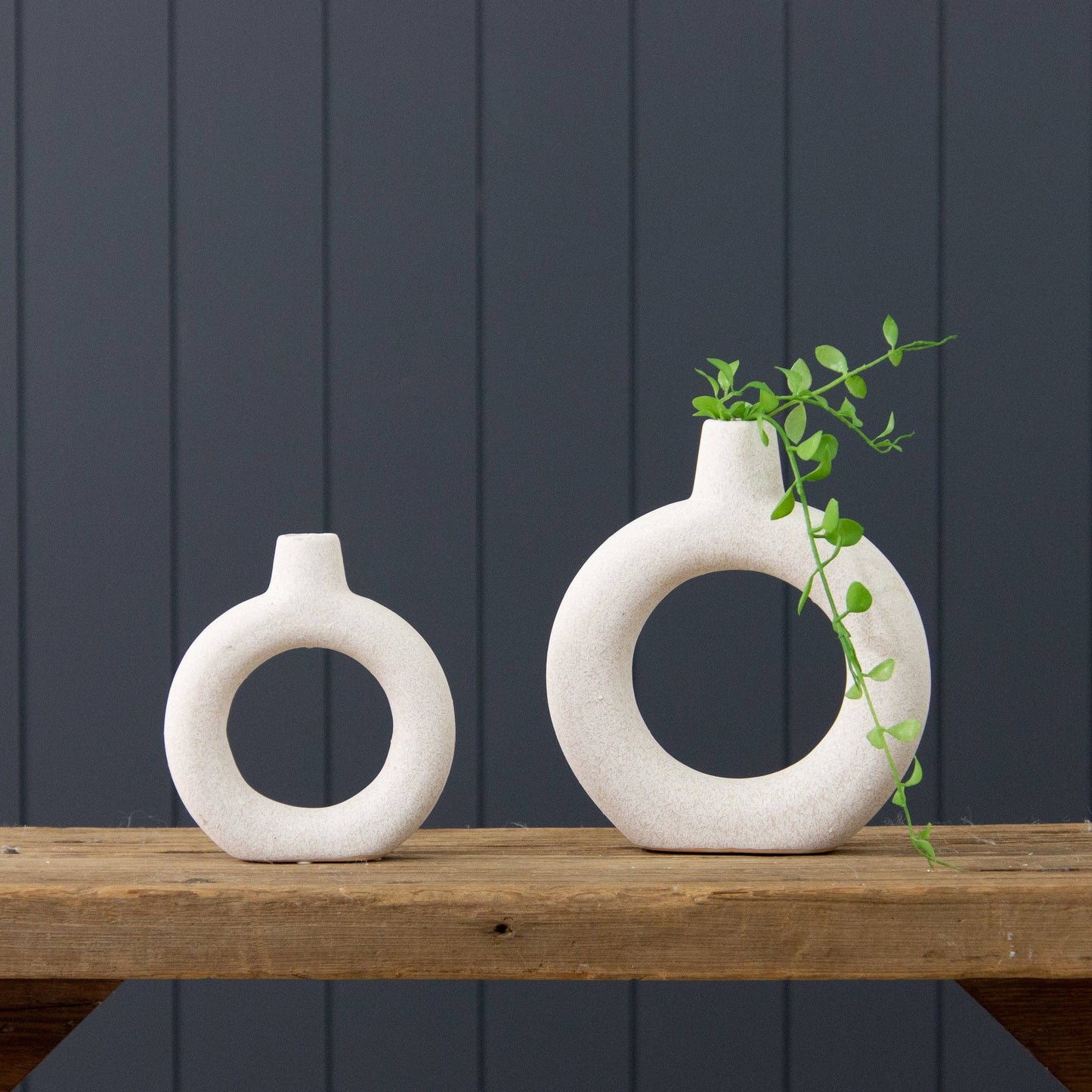 Textured Donut Vase Set