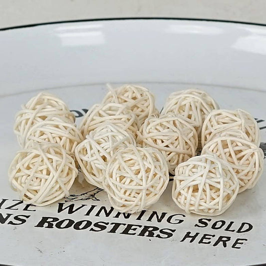 M30930- Bag of 12 Twiggy Rattan Ball1.25inD natural