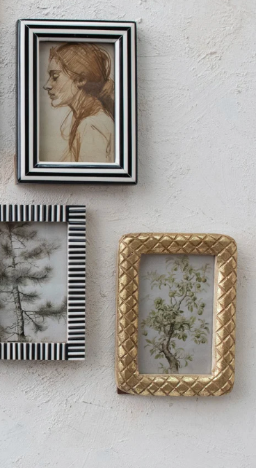 Carved Mango Wood Photo Frame w/ Diamond Pattern, Gold Foil Finish
